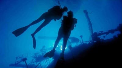 PADI-wreck-diver. Activities in Paros